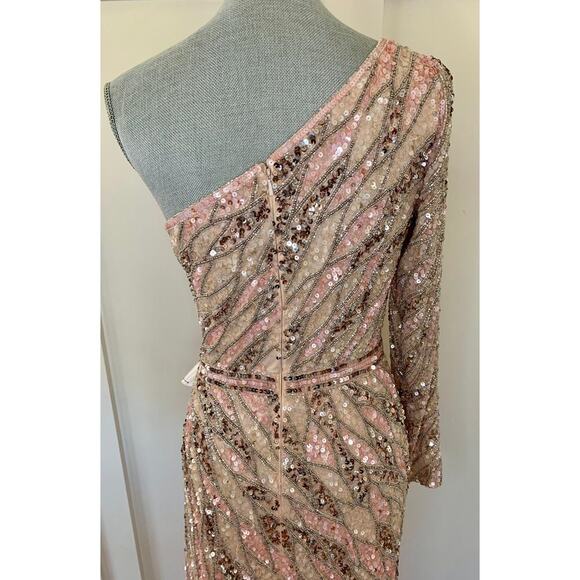 MacDuggal One Shoulder Sequin Gown Maxi in Pink/Silver Size 8 Beaded Long Sleeve - Picture 6 of 9